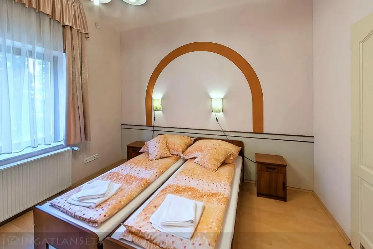 Bed & Breakfast Bed and Breakfast Pilota Panzio Szeged