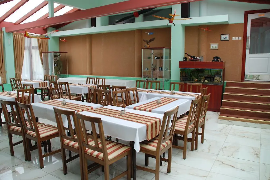 Bed and Breakfast Pilota Panzio Szeged Bed & Breakfast